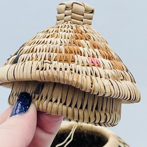 Authentic Traditional South African Hand Woven ZULU Ukhamba Basket w. Lid 10" - Picture 6 of 12